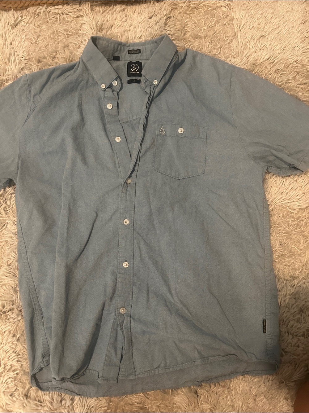 Volcom Light Blue Short Sleeve Button-Down Shirt NWOT
